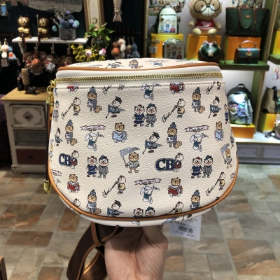 C1245-2 CREME BÄR Tasche Cartoon Nette Mode Sattel Tasche Casual Eine Schulter Messenger Taille Tasche Brust Tasche Für Frauen